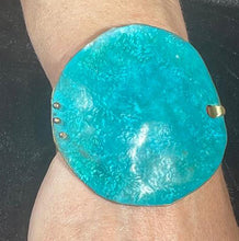 Load image into Gallery viewer, Large disc bracelet - Dennis Higgins Jewelry
