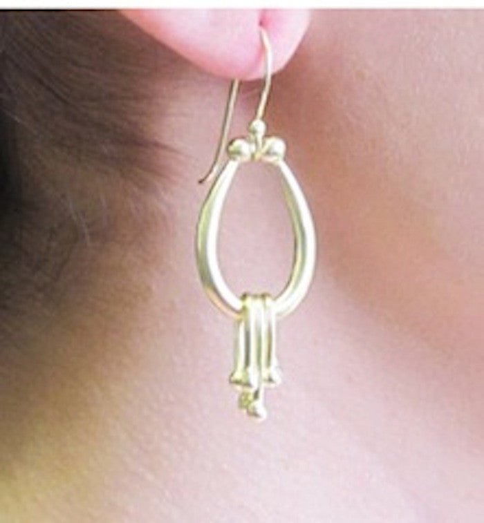 Denni earrings deals