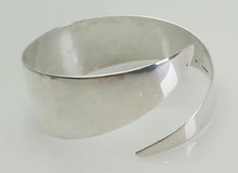 Load image into Gallery viewer, Sterling Silver Cuff/Bracelet - Dennis Higgins Jewelry
